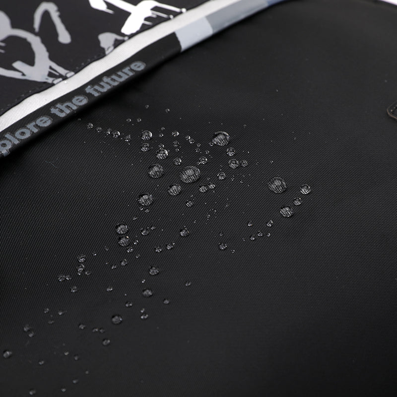 Mochila Urbana Premium para Laptop 15.6” — Diseño Minimalista Resistente al Agua