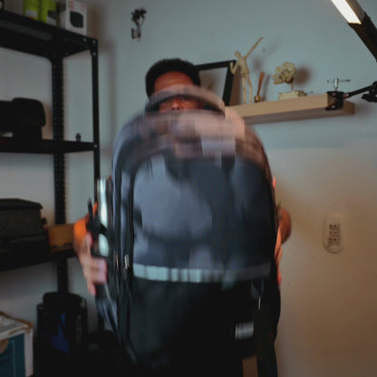 Mochila Urbana Premium para Laptop 15.6” — Diseño Minimalista Resistente al Agua